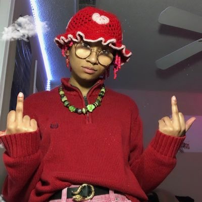 m4gicmyk2's profile picture. my other account is @m4gicmyk i be on there