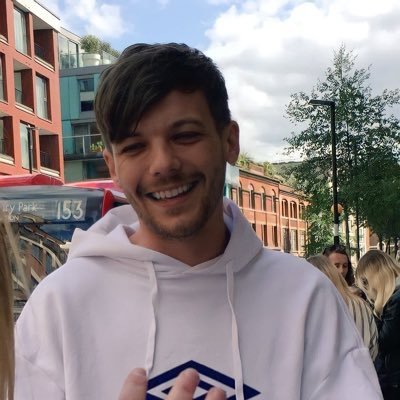 hi i love you and so does louis