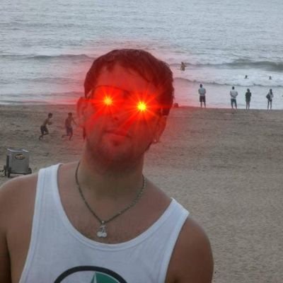 Bitcoiner , Trader,Libertario, player soccer, estudiante de Administración de Empresas y
Programación.