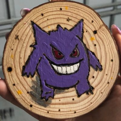 A 23 year old Aquarian artist. Tune in for some pyrography, painting, and nerd things that could be art related. Supports small artists. DM for commissions✨
