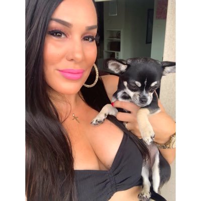 Miss_OVH's profile picture. Choose love over fear and honour the present moment.                                                      Instagram: ovham1