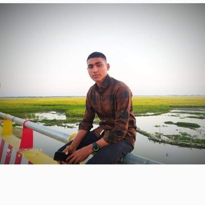 বন্ধুত্ব হলো, হাত এবং চোখের মধ্যে সম্পর্কের মতন. যখন হাতে কোনো আঘাত লাগে, তখন চোখের অশ্রু ঝরে. আবার, যখন চোখের অশ্রু ঝরে, তখন হাত টা মুছে দেয়…