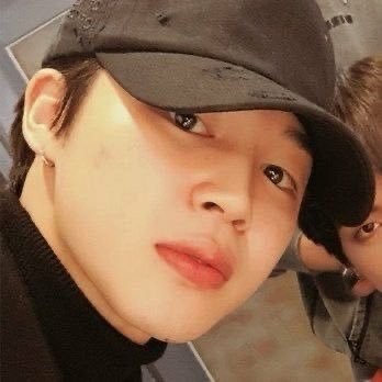 pjmfour's profile picture. ash lyxn? ash lynx!! ★