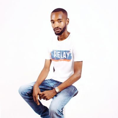 Radio Presenter at @UmlaziHDRadio
bloggerā¢Technical producer
Radio station Management graduate