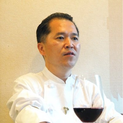 TarTarWineITO's profile picture. ワイン無店舗販売店主 ワイン会企画・開催 セミナー・講演 飲食店様への提案 ソムリエ業 銀座で2000〜25年ワインバー経営 この日本でワインをもっともっと飲んでもらいたいと思ってます。共著本に「男と女のワイン術」日本経済新聞出版社刊。「男と女のワイン術2杯めーグッとくる家飲み編」その他ワインに関する著作アリ