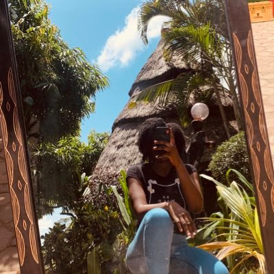 T A N 🇬🇭