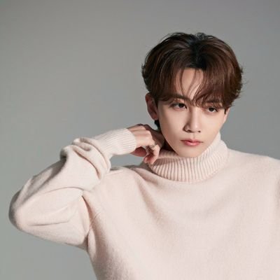 kpopcartsss's profile picture. selling extras :)