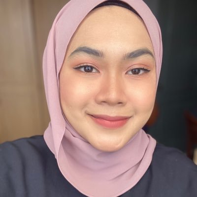 AidaNblhS's profile picture. 