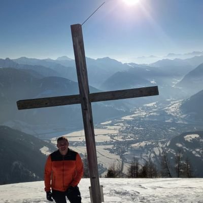 HannesFichter's profile picture. Sanitäter und Familienvater