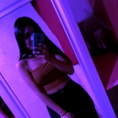 denysse_villal's profile picture.