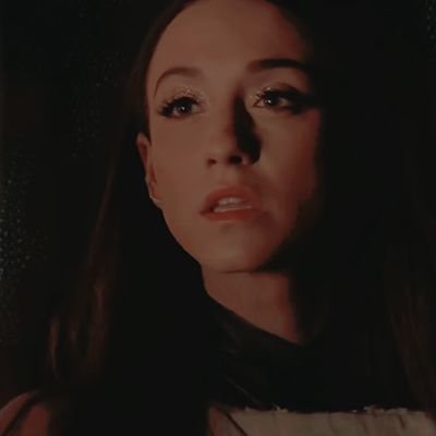 ࿙ꜱʜᴇ ɪꜱ ʟɪᴋᴇ ᴀ ʀᴏꜱᴇ, ʙᴇᴀᴜᴛʏ ꜰɪʟʟᴇᴅ ᴡɪᴛʜ ᴛʜᴏʀɴꜱ࿚
#RP #OC
