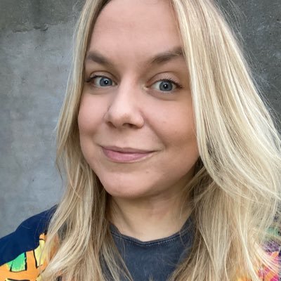 Ingeborg is my spirit animal. Marbles is mijn kat. Televisiemaker, schrijver en Tien Om Te Zien-kenner.