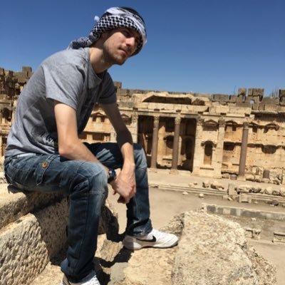 Mega_Jomon_X's profile picture. -Ingeniero Químico, no tan ingenioso como cabría esperar. -Safety Advisor, o chivato. -Y lo más importante, Mad Pokémon Scientist Lv. 32.