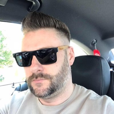 GeekMonkeyUK's profile picture. love life, technology and anything with an engines…😎