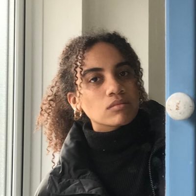 jadeambr's profile picture. 🇧🇧 • I never really tweet, twitter just cheers me up