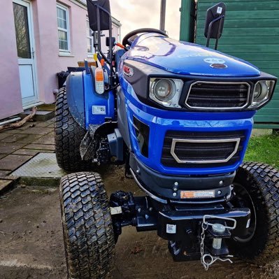 Hi, I’m the Seigneurie Electric Tractor. I am the first electric tractor on Sark. #SeigneurieElectricTractor to find me 🚜⚡️
