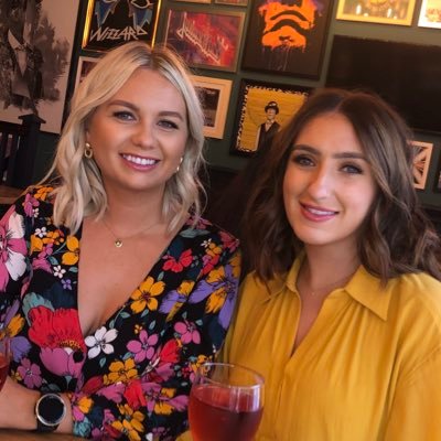 hollyhitchinson's profile picture. 