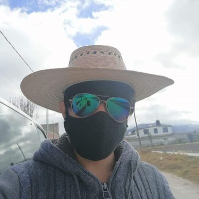 Pásele, aquí compartimos comida, cultura y biodiversidad de México o lo que encuentre. Sígueme en twitch para perder el tiempo en videojuegos o platicar un rato