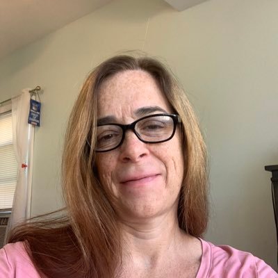 hallick_laurie's profile picture. 