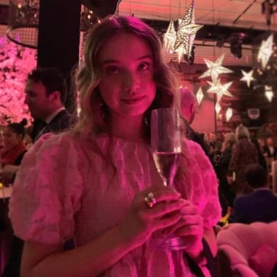 Spaceesong's profile picture. .