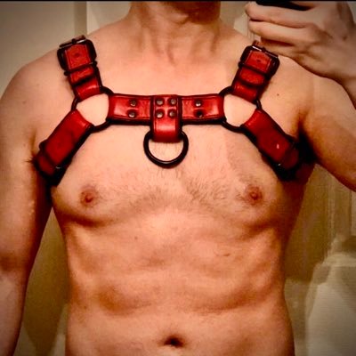 NSFW, #gay #fisting #bondage #FFun #FF . Recon: CuirFFist; Scruff: CuirFF. 🎥 DM for collab. Follow on JFF. Links to social 👇👇 https://t.co/VA3WTxKdod