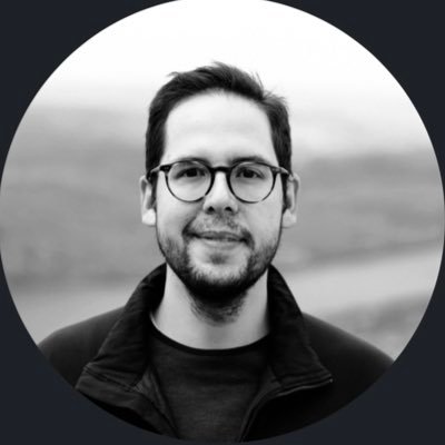 inayali's profile picture. 