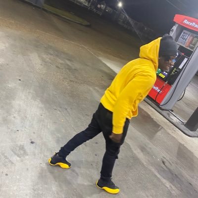 girlthatskeemm's profile picture. SELF MADE GRIND NOW SHINE LATER. #RIPBIGMAMA❣️