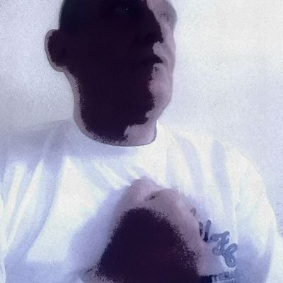 Welshman from the North,
Leeds United diehard since '71.....thick and thin.🏴