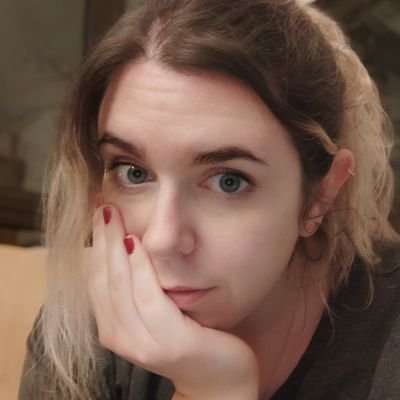 aquarianablue's profile picture. Psicocientífica fan de muchas cosas y pérdida en muchas otras.