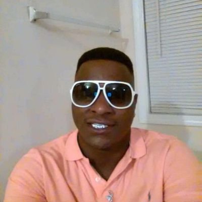 I'm very funny a free giving Man, a Man of GOD love kids independent down to earth great sense of humor very intelligent and also spontaneous and romantic Man.