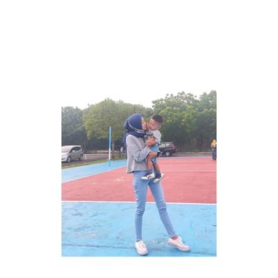 Ray Maulana 🤍
Iyan Maulana 🖤 • Ig : deviinap • Barça Angel !💙❤️ • Welcome STALKER !