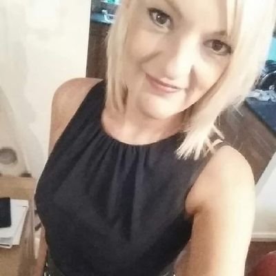 jennyBow10's profile picture. 