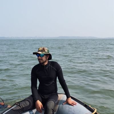 dinesh lambaさんのプロフィール画像