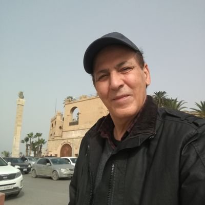 ‏‏‏‏خريج هندسة ميكانيكية انتاجية /بريطانيا من مواليد طرابلس المدينة القديمة مقيم بين طرابلس وبريطانيا