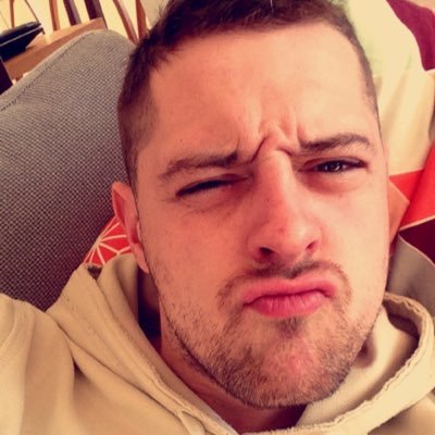 Pub Owner 🍻 UK & Brexit Lover 🇬🇧 EU & Woke Hater - Gay Northerner. Ex Burnley Lad Still Living in North West 🏴