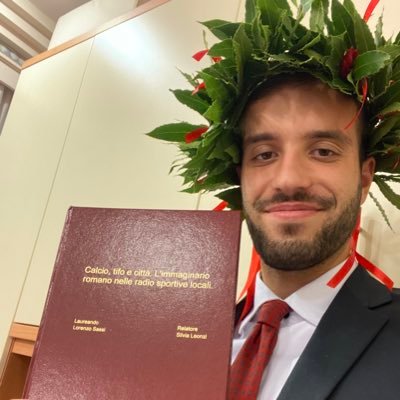 Laurea magistrale in Media, comunicazione digitale e giornalismo. Giornalista presso @siamo_la_Roma. Telecronista presso https://t.co/6wn65zxMb0 di @DiMarzio