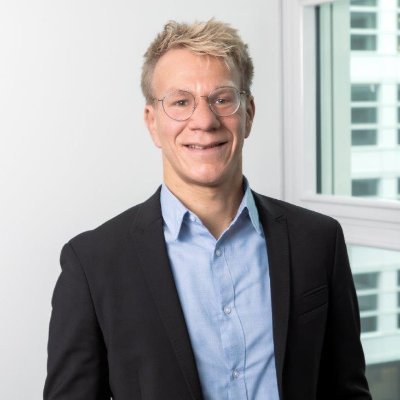 Reputation and Communications Professional | Social Globalist and Travel Enthusiast | USC Trojan | Volt for Europe | Sports Freak