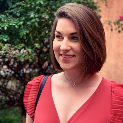 CecileDhier's profile picture. A méditer.