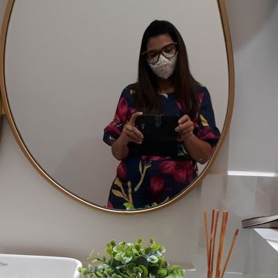 Diretora Presidente da Agência Reguladora -AGERB . Pedagoga Pós Visão Interdisciplinar Psicop Clinica Instit Planej Educacional Docência Ens Superior