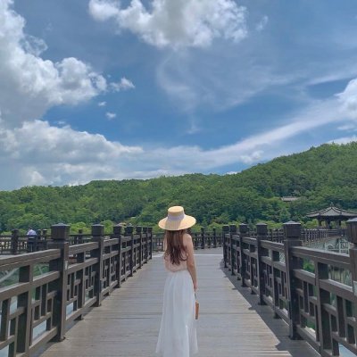 2人の子持ち💕
離婚後、生活していくのがやっとの状態...( ¯•ω•¯ )⇒今の現状を変えたいと思い、ネットビジネスに出会う⇒3ヵ月で月収100万円達成💌
時間とお金が自由になって毎日幸せに✨
副業に興味がある人をサポートしてます🔥
無言フォロー大歓迎です💙