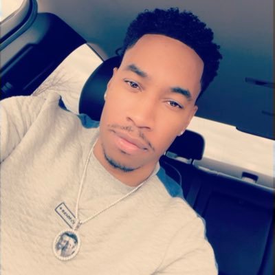Just your regular sports & music fanatic 🤷🏽♂️😜😎. IG = b.green810 👻 = MusicFiend810