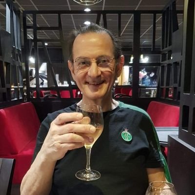 DouissardPh's profile picture. Je porte ses couleurs 🇫🇷 haut dans mon cœur 💙⚪️❤️    Mes tweets n’engagent que moi.