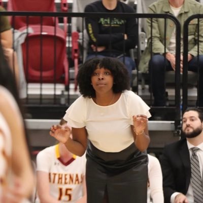 Head Coach Claremont-Mudd-Scripps WBB 🏀 • William & Mary WBB Alum ‘13 💚 •Greatness is knocking ✊🏾.... you just gotta answer the door 🚪• #wewantwewill