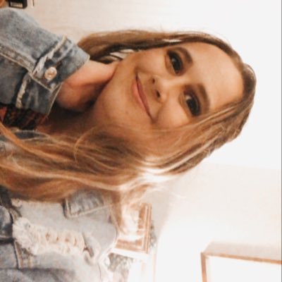 cbearr__'s profile picture. 𝚃𝚛𝚎𝚊𝚝 𝚢𝚘𝚞𝚛𝚜𝚎𝚕𝚏 𝚕𝚒𝚔𝚎 𝚜𝚘𝚖𝚎𝚘𝚗𝚎 𝚢𝚘𝚞 𝚕𝚘𝚟𝚎𝚍. 🌞