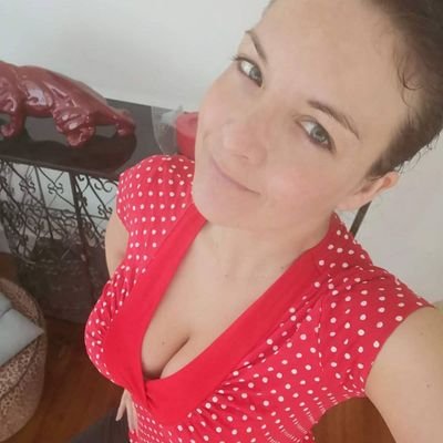 j'aimerais bien faire de nouvelles connaissances et aventure par ici ,on verra bien avec le temps ce que ça peux donner mauvais ou bon lol