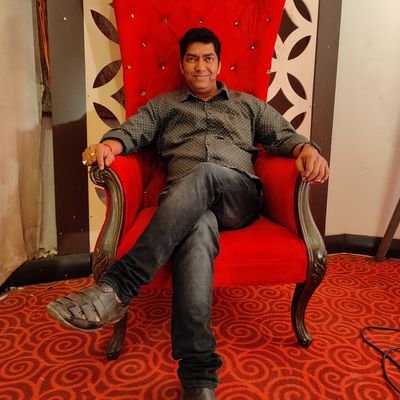 JaydevKumarSah2's profile picture. playing games