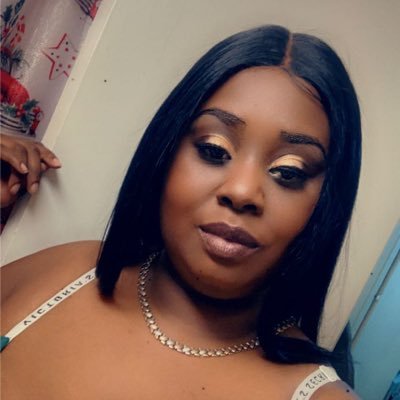 SC : @black_beautyjaz 👻 ; IG : @hashtagg_jazz ❤️ ; Taurus ♉️💫🤟🏾🔮 ; #PlusSizeSnack 👅🍫💦🥰