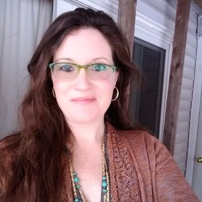 erinroundsbooks Profile Picture