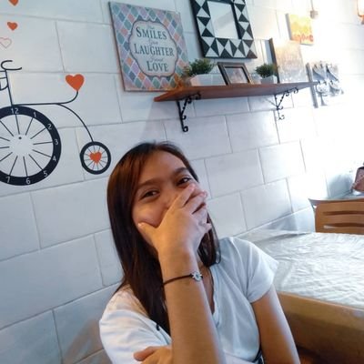 renzxcsabac's profile picture. not the best but i'm not like the rest 💎