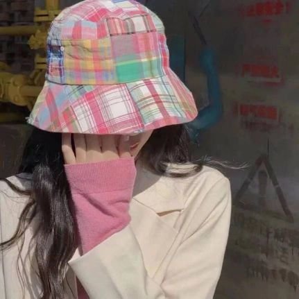 Pei09477874's profile picture. 03 大一  天津  有男朋友了噢  想老老实实的谈恋爱  门槛能过但是也没啥福利了  所以建议还是不过了